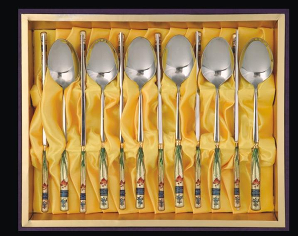 ���L�m�����b