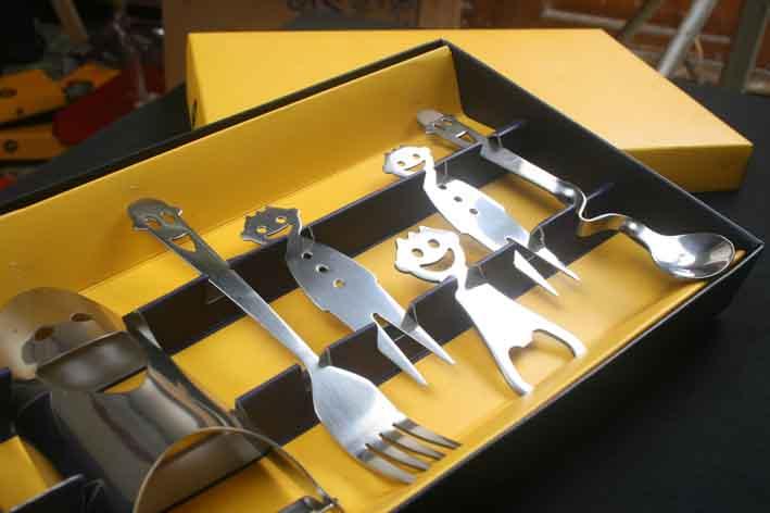 �_��������