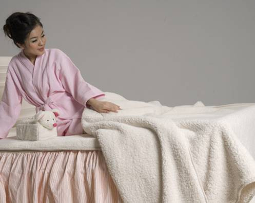 �~���m��ů̺