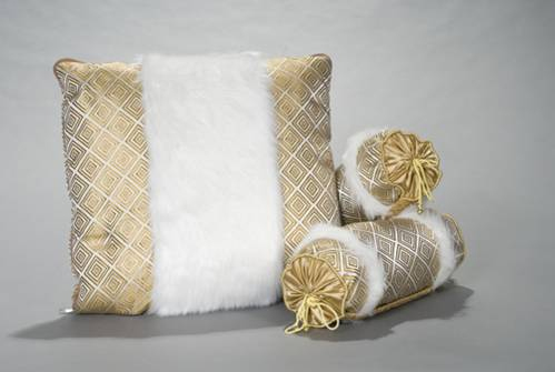 �~���m��z������