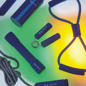 �������