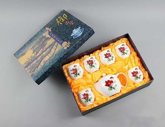 ����p�ӿ��ĸ����߽M