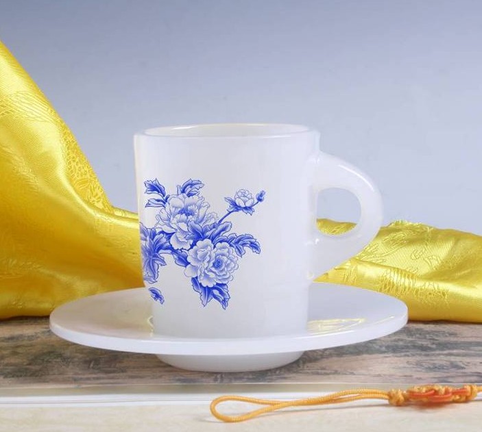 �������F�������b