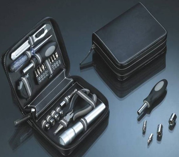 �M�Ϲ��ߴ�ϵ��A-8136��21���ף�