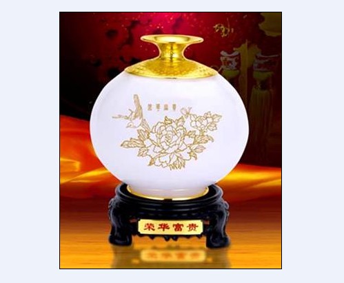 ������s�A���F��ƿ