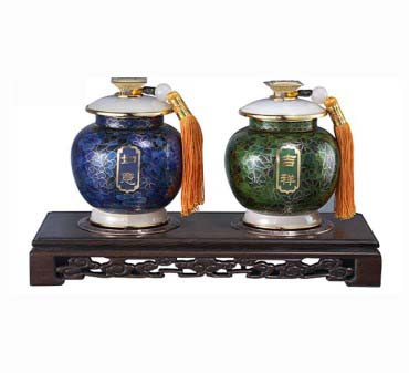 ����������~��