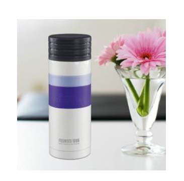 ��ɫ�{���m���L����ձ�