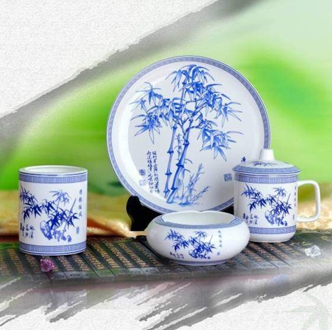 ��ˇ���b �����ļ��ף��໨�ɣ�CQH000018